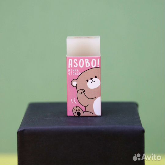 Стильная и яркая стирательная резинка