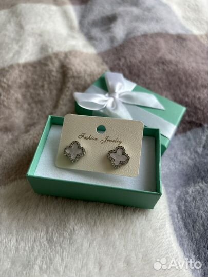 Серьги клевер