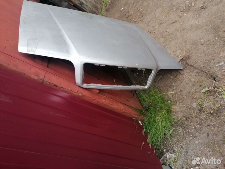 Капот Volvo 850