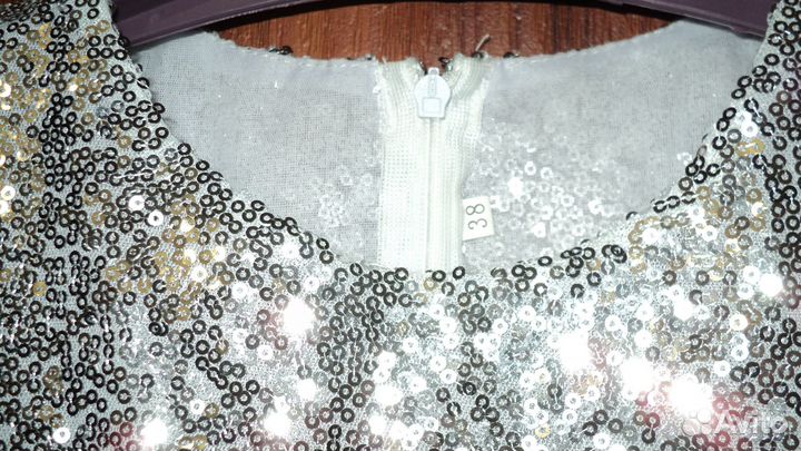 Платье нарядное для девочки 5-7 лет