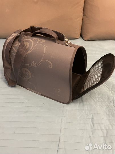 Переноска для кошек и собак