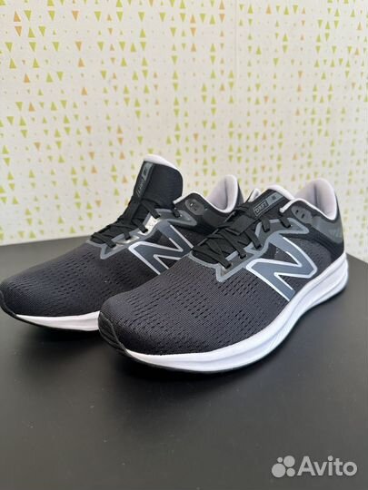 Кроссовки женские New balance