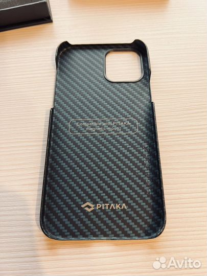 Чехол Pitaka на iPhone 12/12 pro