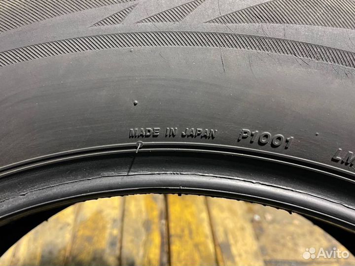 Bridgestone Blizzak LM-80 235/60 R18