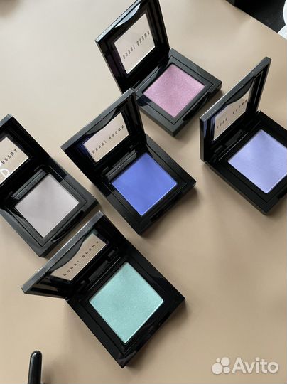 Румяна и тени Bobbi Brown
