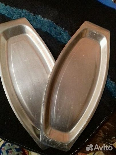 Селедочницы 2 шт.металические