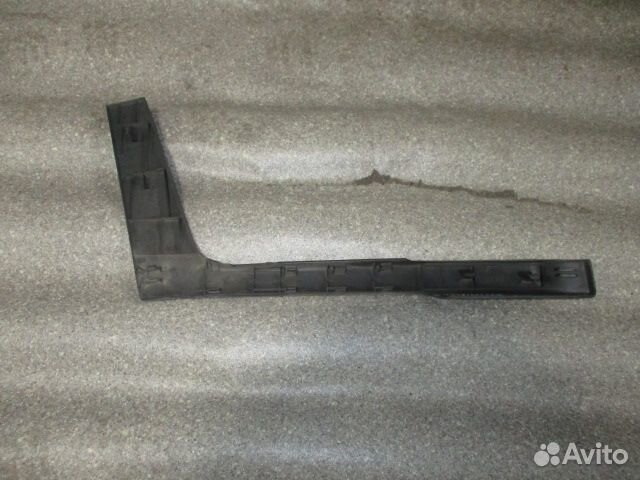 Накладка декоративная правой двери Volvo 20360440