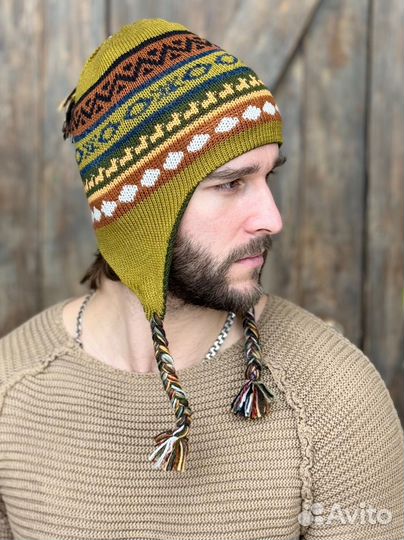 Мужская шапка двусторонняя с ушками зимняя Чульо 100% альпака цвет оливковый-фисташковый