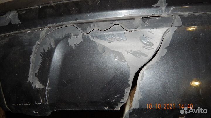 Бампер задний Рено Дастер 2013 оригинал битый