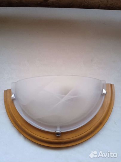 Светильник настенный