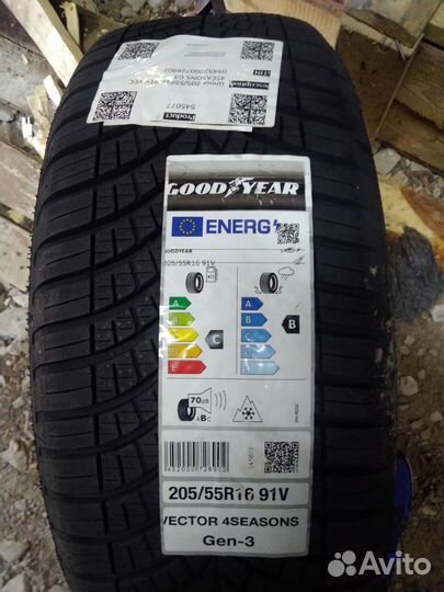 Goodyear Vector 4Seasons Gen-3 205/55 R16