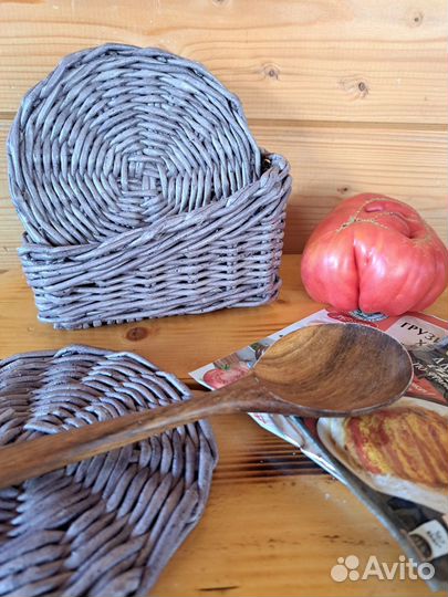 Органайзер и 4 сервировочных салфетки