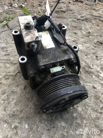 Компрессор кондиционера Ford Focus 1 1.6