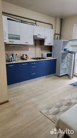 Кухонные гарнитуры бу с техникой