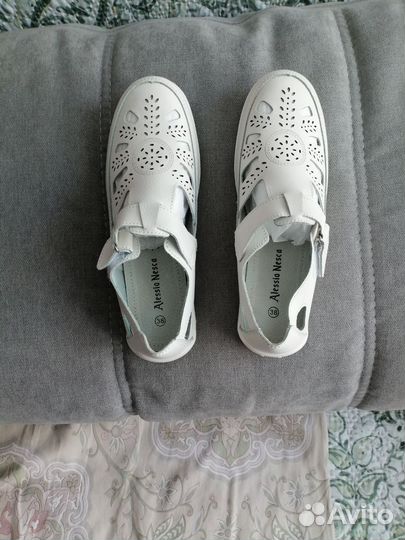 Женская обувь