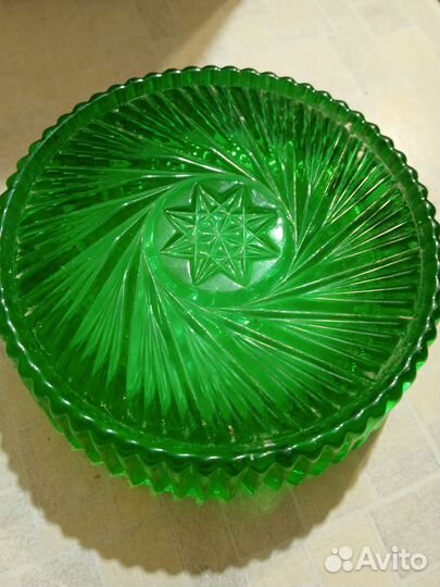 Старинная пепельница, зелёная