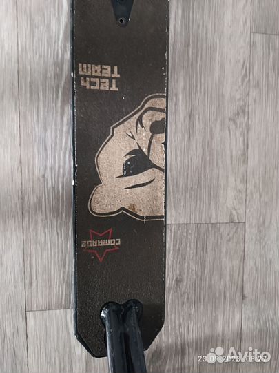 Трюковой самокат tech team