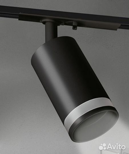Трековые светильники на шинопроводе