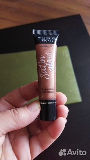 Блеск для губ Victoria's Secret