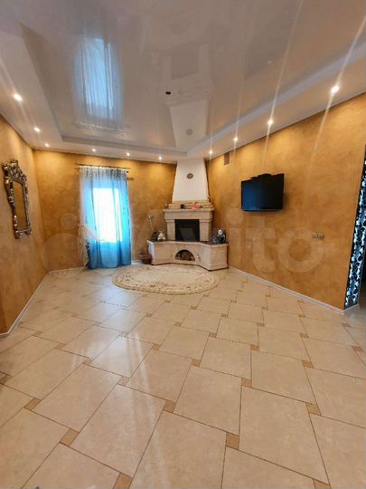 Коттедж 220 м² на участке 20 сот.