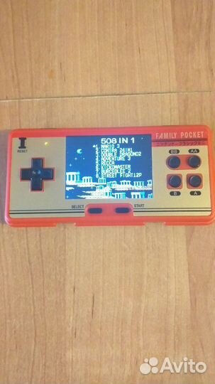 Игровая консоль