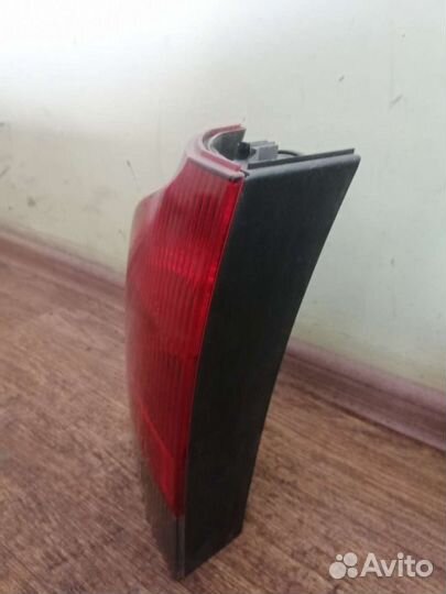 Фонарь левый нижний Volvo XC70, 2003