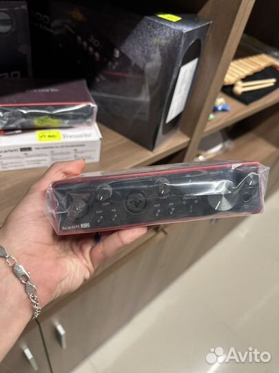 Звуковая карта Focusrite Scarlett