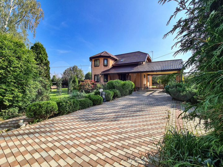 Коттедж 137 м² на участке 20 сот.