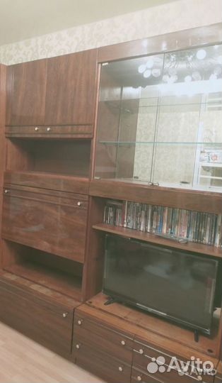 Стенка в гостиную