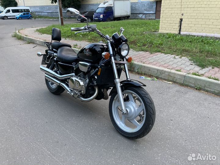 Honda vf750c Magna