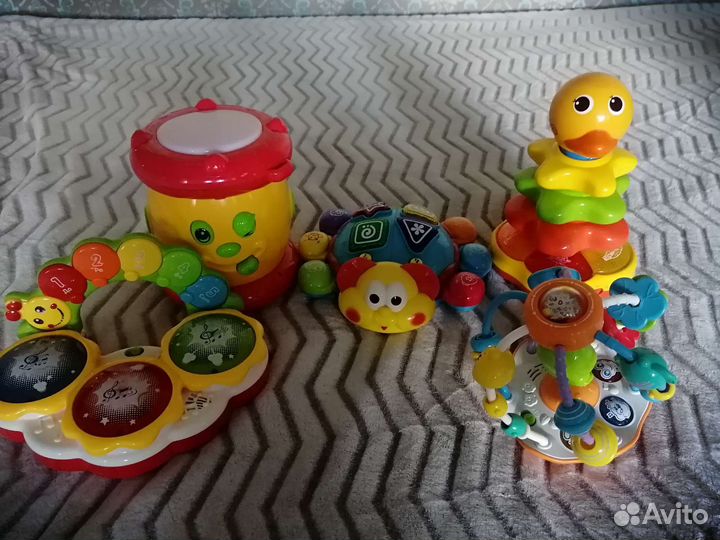 Развивающие игрушки для малышей