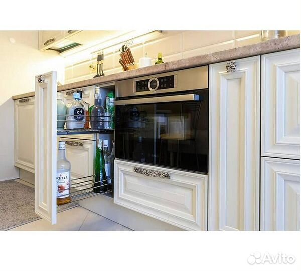 Кухня с фасадами шпон