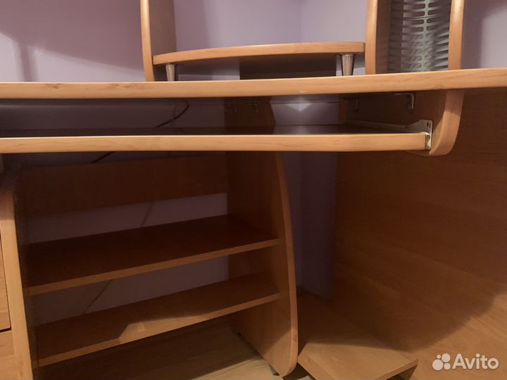 Компьютерный стол