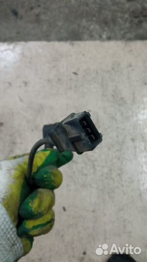 Датчик коленвала 0261210273 geely MK I