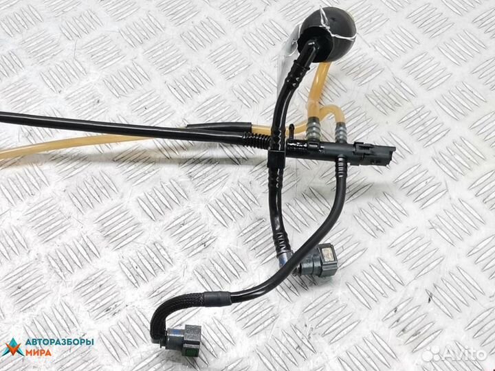 Трубка топливная Ford Fiesta 5 2004