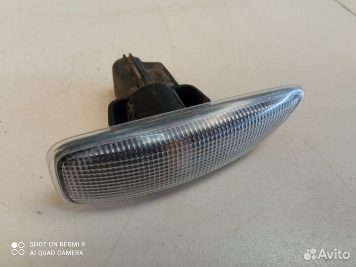 Повторитель поворотов правый Volvo S80