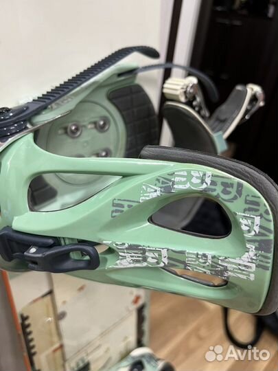 Продам сноуборд комплектом