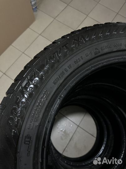 Gislaved Nord Frost 200 235/55 R17