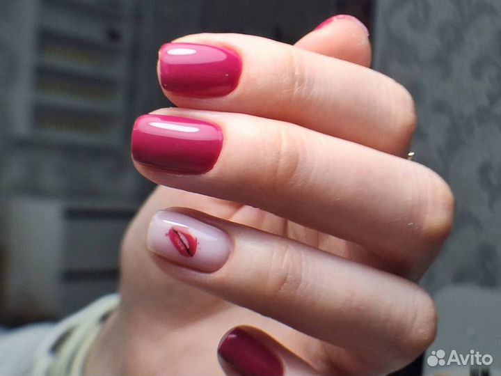 Мастер маникюра и педикюра в салон красоты