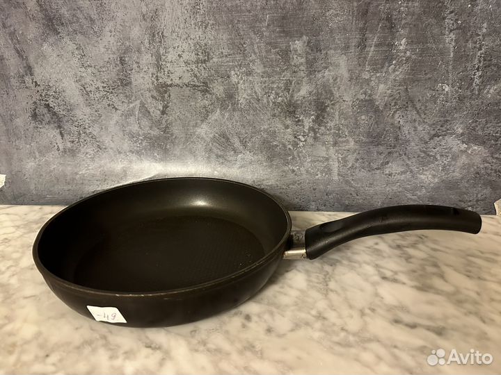 Сковорода антипригарная 32 см, кастрюля Tefal