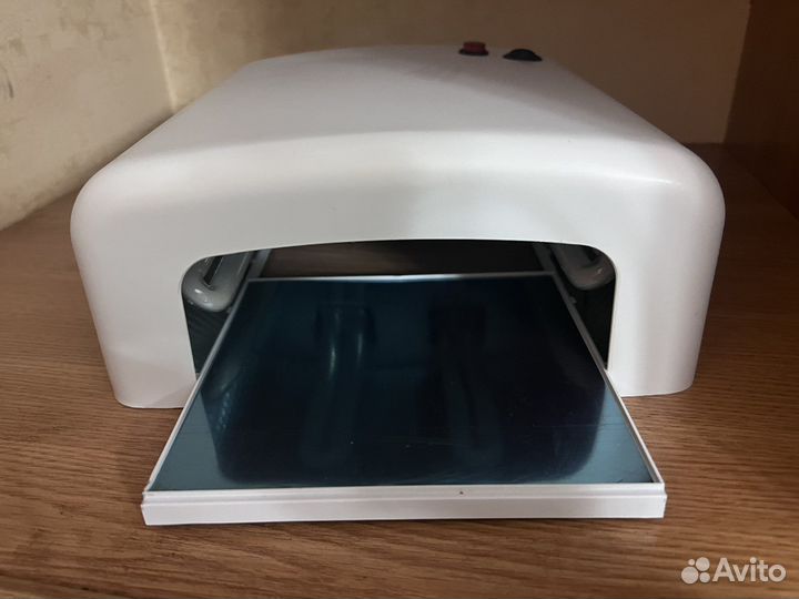 Лампа для маникюра новая