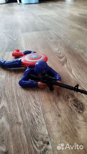 Солдат ползающий со звуком выстрелов