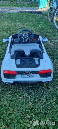 Детский электромобиль audi