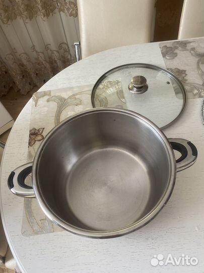 Кастрюля -нержавейка 6 литров,двойное дно
