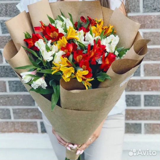 Букет цветов из альстромерий