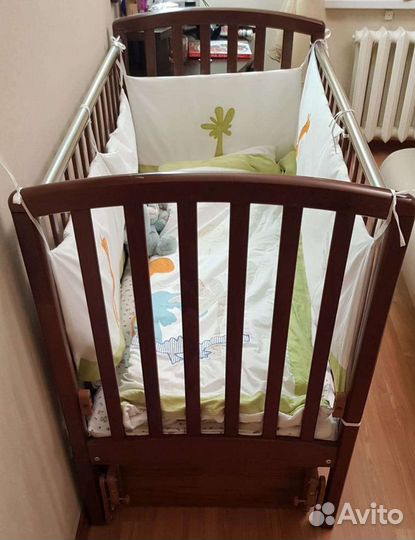 Детская кроватка с маятником Гандылян 