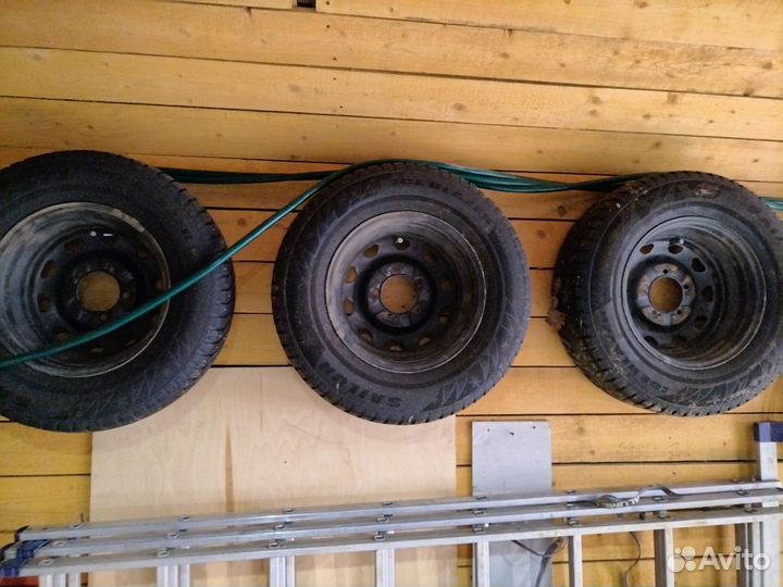 Резина зимняя УАЗ патриот. Шипы. С дисками