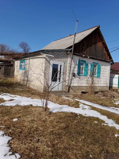 Дом 35,6 м² на участке 20 сот.