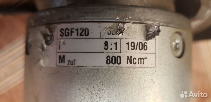 Мотор с редуктором