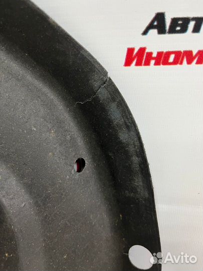 Обшивка крышки багажника на Nissan teana J31